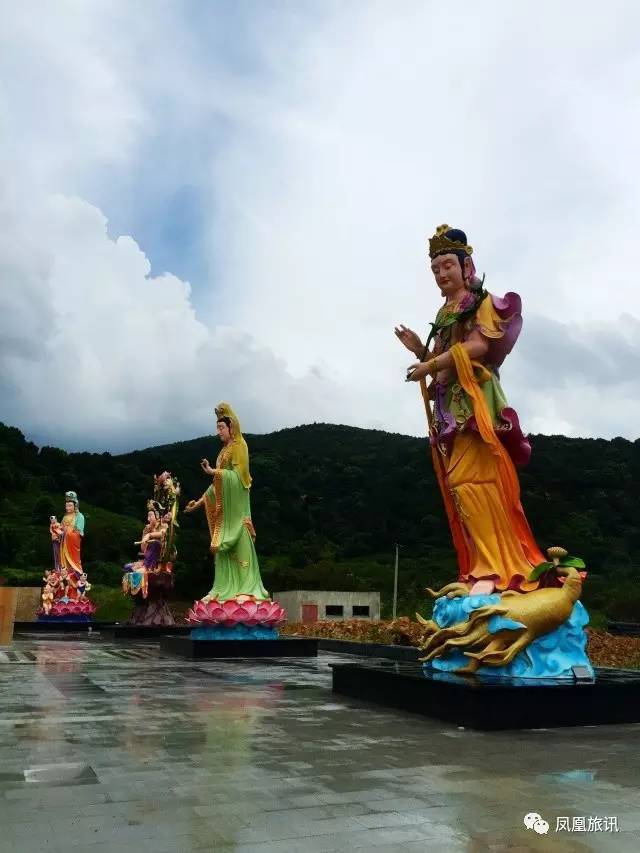 国内居然还私藏了一座“温暖之寺”！网红延参说这是一片忘忧之境