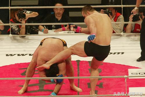 李小龙留下来的综合格斗技巧,李小龙综合格斗动作运用实战