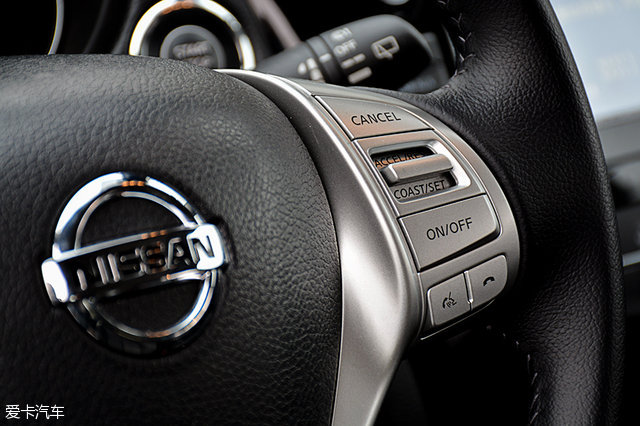 爱卡汽车,逍客经典2.0舒适版上路测试