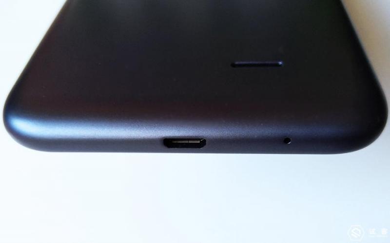 21克老年手机，老年机中的苹果手机