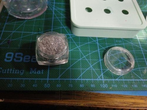 滴胶手工制作教程,滴胶梦幻流沙制作全过程