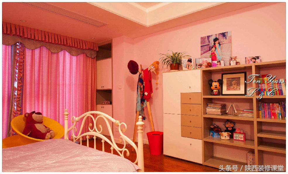 结婚已经十年，十年给老婆的礼物就是这套不大不小的房子