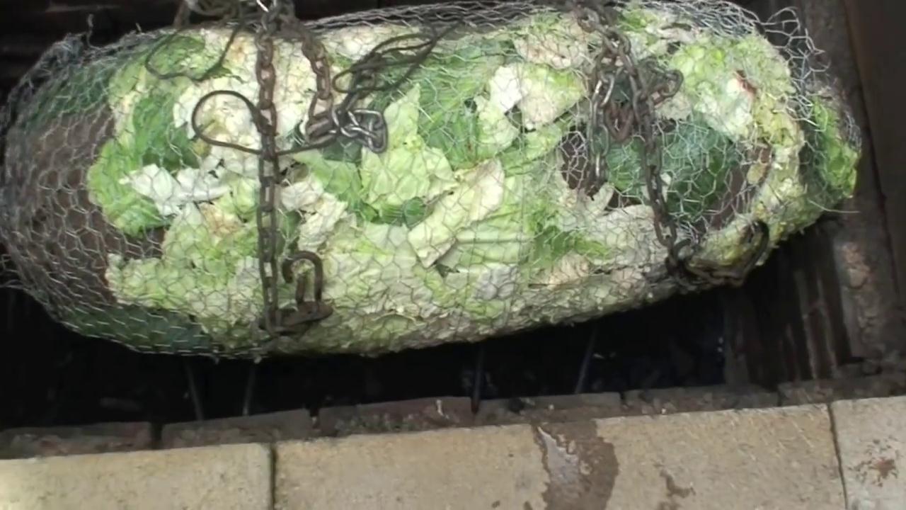 美国土豪烤全牛,广东烤全猪的秘方配料全过程