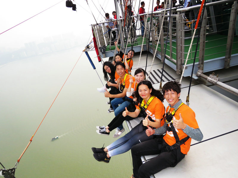 澳门旅游塔蹦极吃东西 (澳门旅游塔笨猪跳)