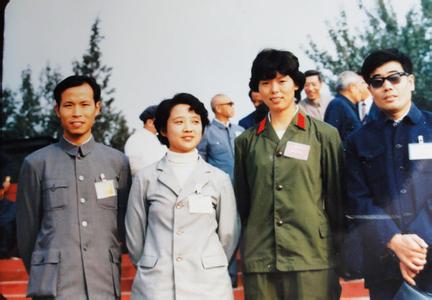 致敬!“五连冠”功臣因病早逝,骨灰竟有五枚钢钉,原因令人落泪