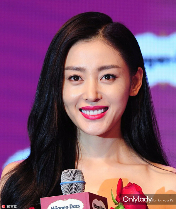 唐嫣口红色蓝调正红,唐嫣推荐的口红