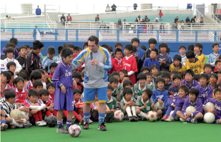 汤姆拜尔传球,汤姆拜尔足球训练视频