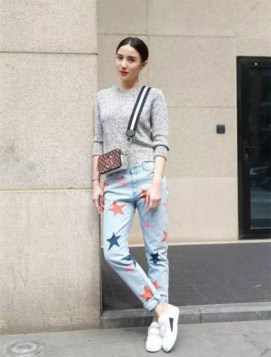 杨幂刘雯等人纷纷终止合作,杨幂刘雯新款包