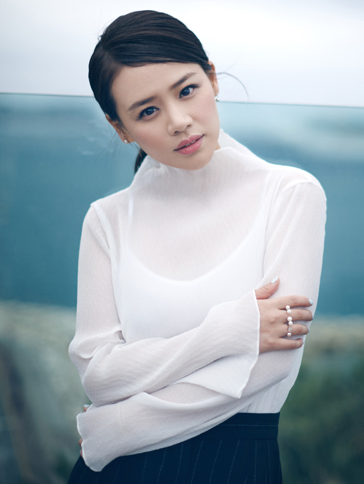 脸长额头高适合什么发型男生,额头高脸圆胖适合什么发型