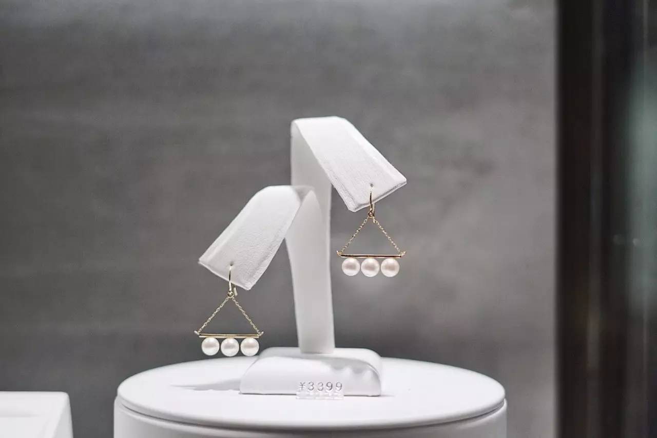 直男们有救了！这13家从未杭州亮相的新店，总有一款圣诞礼物，适合你的女神……