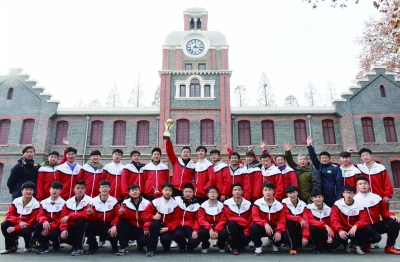 武汉硚口区校园足球联赛,校园足球取得特色成果