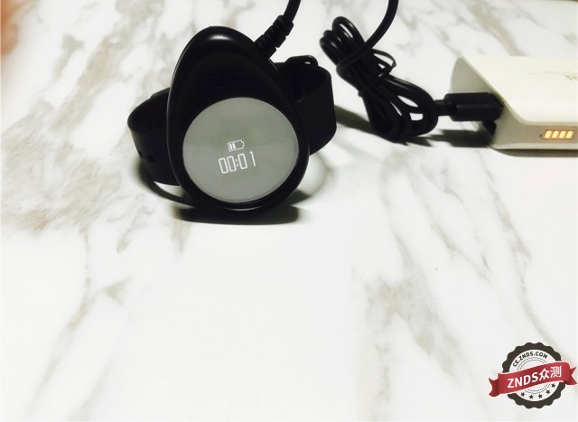 【ZNDS众测】当智能与生活共存--刷刷手环