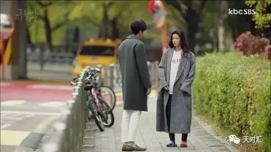 全智贤富人区捡衣服,全智贤从垃圾桶里捡到哪些牌子