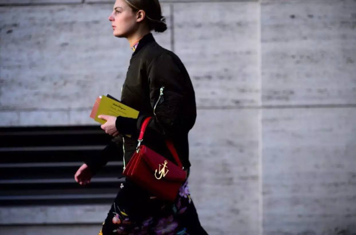 年终讲｜盘点2016年最火的五款包，男人看了会流泪