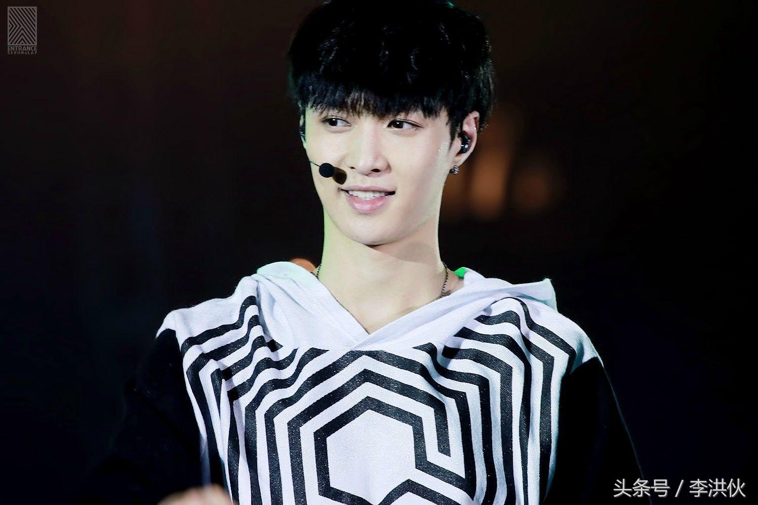 黄子韬解约后张艺兴的反应,黄子韬张艺兴最新信息