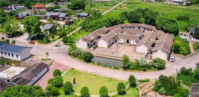 世界客都没什么了不起，只是美得让人无法呼吸