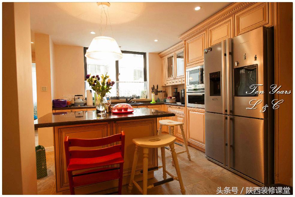 结婚已经十年，十年给老婆的礼物就是这套不大不小的房子