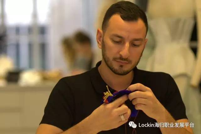 自从换了个直男设计师，维密秀就开始辣眼睛了