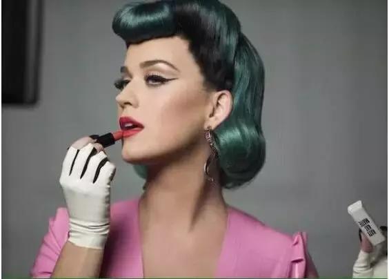 如此风骚果姐KatyKat是要闹哪样?