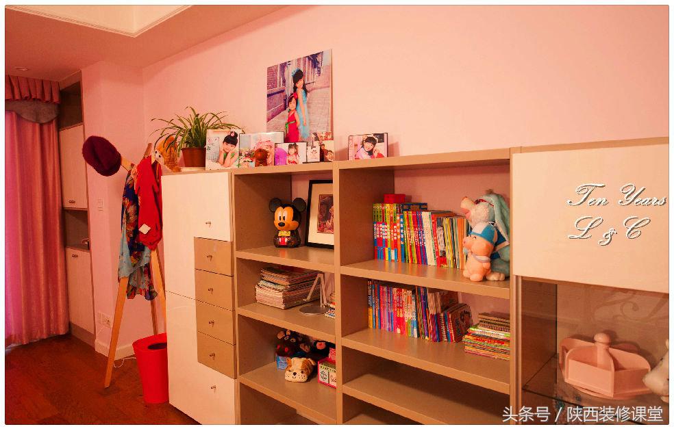 结婚已经十年，十年给老婆的礼物就是这套不大不小的房子