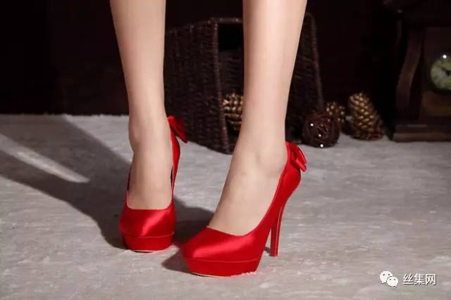 丝绸绣花鞋中高跟女鞋,公主的绣花鞋