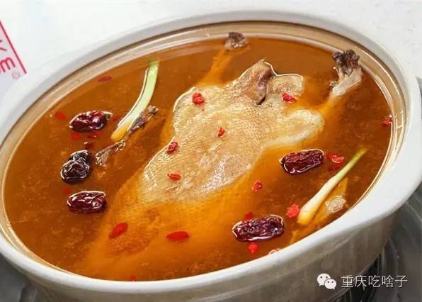 重庆主城最受好评的5家酸萝卜老鸭汤你吃过吗？
