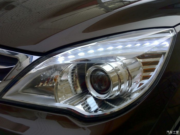 北汽威旺m30内部空间,威旺m30空间