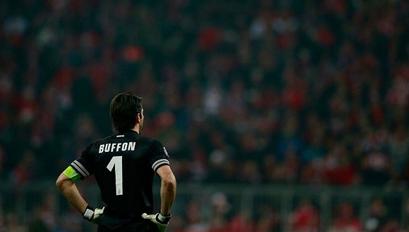 意甲追风：老去光阴速可惊，鬓华虽改心无改