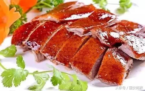 香港旅游十大必去景点 (香港十大必吃老店)