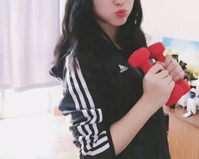 推荐一下最近很火的护肤品 (最近朋友推荐一款很好用的护肤品)