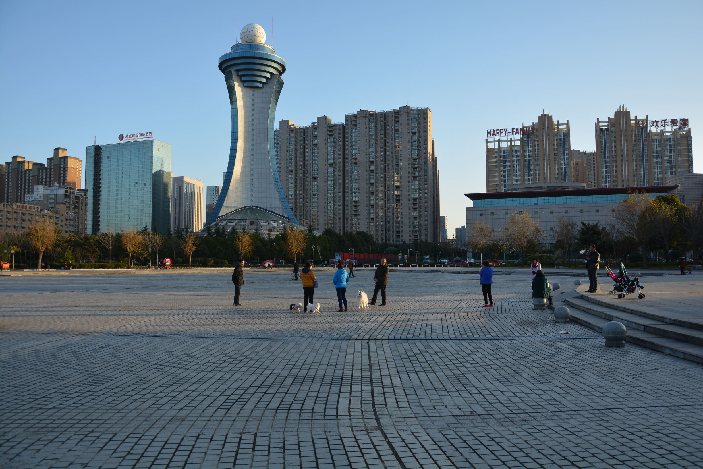 尼康D5200扫街,狗头基本够用