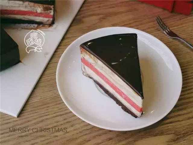 圣诞搞事啊！这杯咖啡竟好喝得我连杯子都吃掉了！