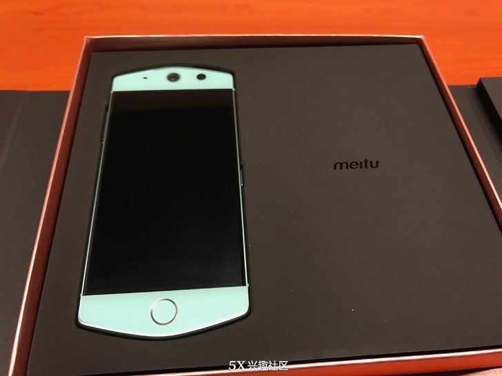 美图手机angelababy代言开箱,angelababy代言美图m8