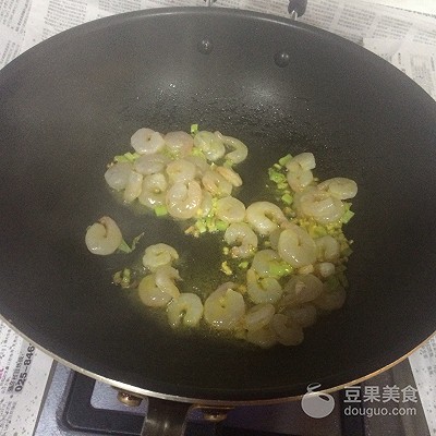 鸡蛋干发明人沈师傅,沈师傅鸡蛋干视频