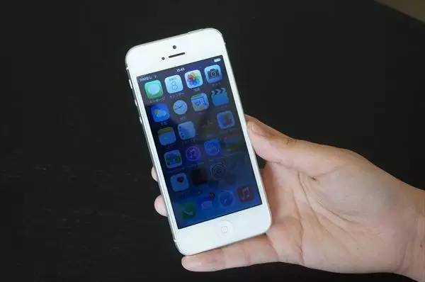 手机进水黑屏修复方法,手机进水无法开机一般修多少钱