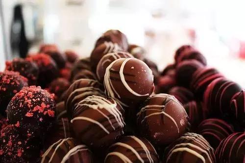 爱上这些巧克力的美味，忘记钱包在哭泣！