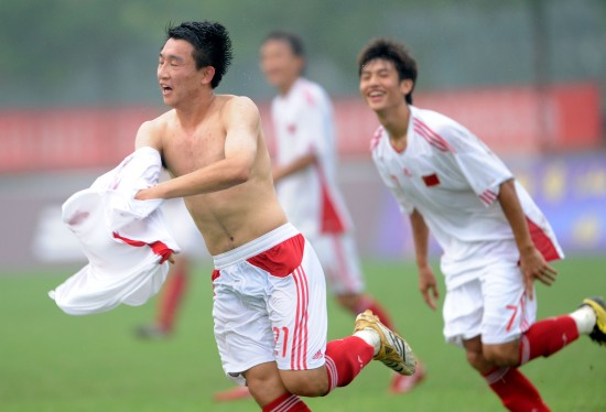 戚务生执教到底怎么样,戚务生年轻时踢球