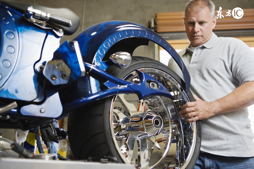 摩托车刹车疲软,摩托车刹车发软怎么办