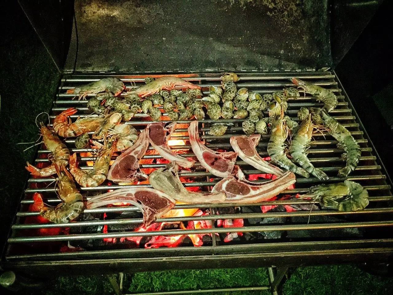 四川帅大叔暴改普吉岛民宿,用时4个月他活出了你最羡慕的样子