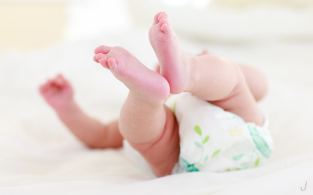 1岁女童尿不湿,孩子穿尿不湿长湿疹怎么办