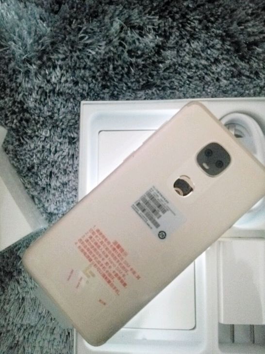 乐视重新上架手机,乐视第二代手机新品发布