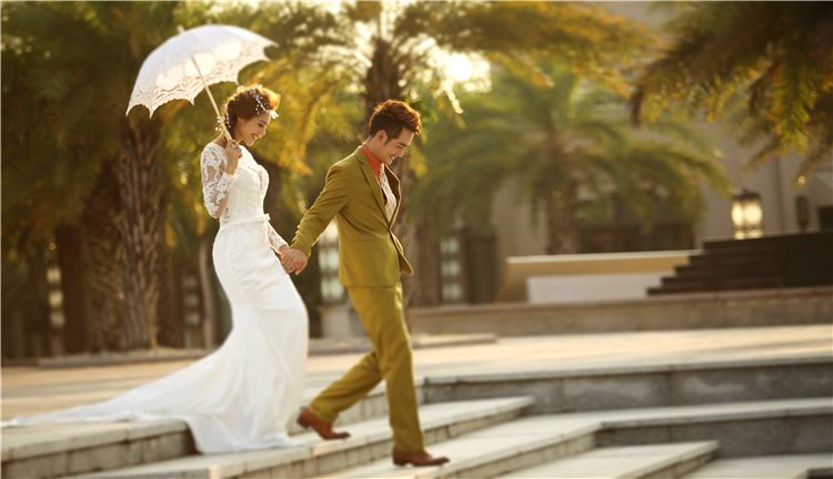 外景婚纱照的风格推荐,外景婚纱拍摄自己要带些什么