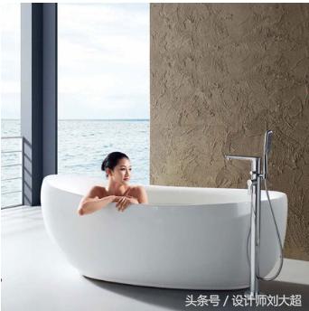 家中装修浴缸的摆放,长方形浴缸和淋浴并存怎么摆放