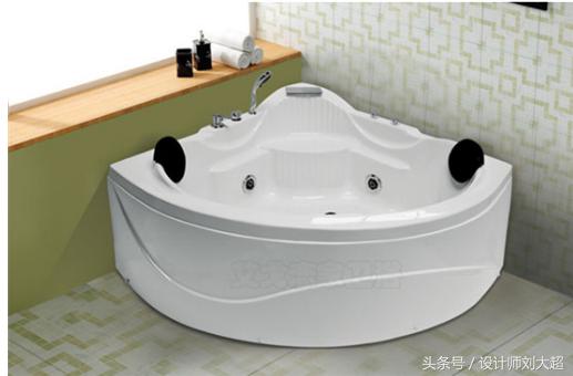 家中装修浴缸的摆放,长方形浴缸和淋浴并存怎么摆放