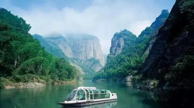乘着高铁游云南,乘着高铁来旅游