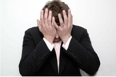 提成高达30%的销售工作，靠透支信用卡4.3万度日，月还4千