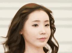 脑门大发际线高的留什么发型女,脑门太大适合什么发型女