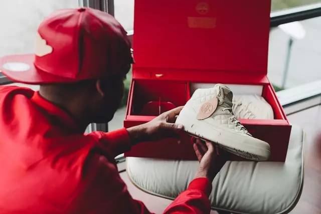 又好看又好穿的联名球鞋,那些时尚潮流圈的重磅联名球鞋