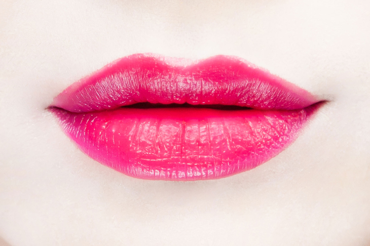 阿玛尼小胖丁506试色,阿玛尼小胖丁400有股味道