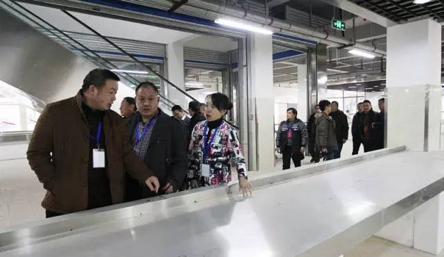 现场“阅卷打分”，龙泉驿交出圆满的民生答卷